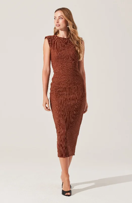 Exclusive Online Offers Plisse Straight Neck Midi Dress