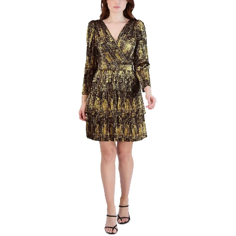 Clearance Event BCBGeneration Womens Metallic Mini Cocktail and Party Dress