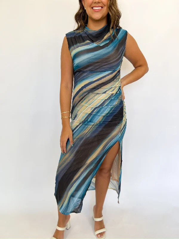 The Big Clearance Blue Oslo Midi Dress