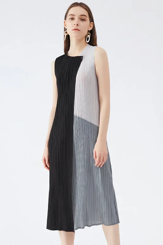 Hot Savings Alert Colorblock Full Pleated Sleeveless Maxi Dress
