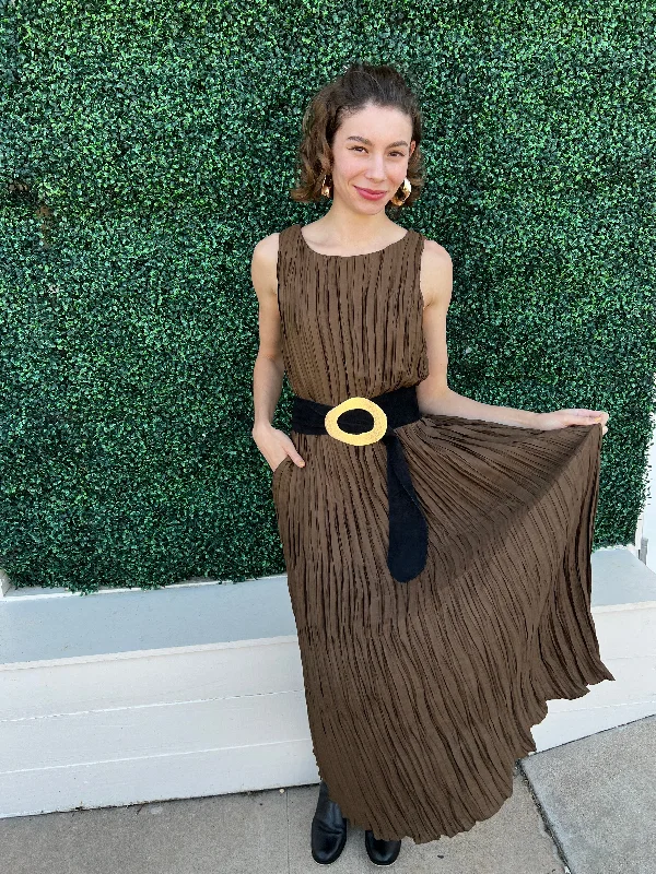 Weekend Flash Offers Crinkle Pleated Maxi Dress