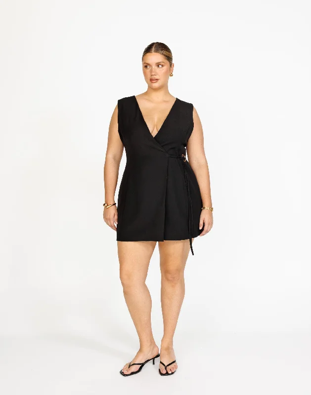 Weekend Shopping Highlights Alayna Mini Dress (Black)
