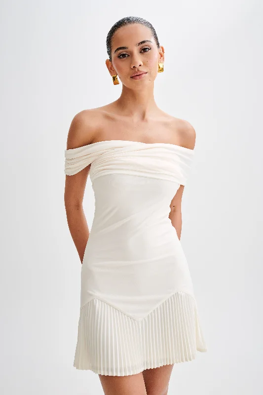Today’s Flash Sale Melina Slinky Off Shoulder Mini Dress - Ivory