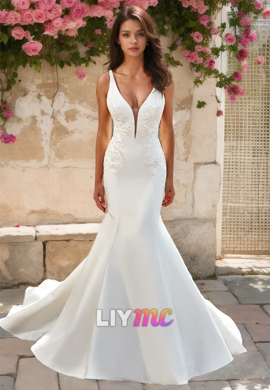 Weekend Buy More Save More V-Neck Sleeveless Appliques Mermaid Beach Wedding Dress