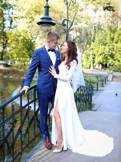 Weekend Big Discount Event Sexy Slit Wedding Dresses Long Sleeve Sweep/Brush Train Bridal Gown JKW062