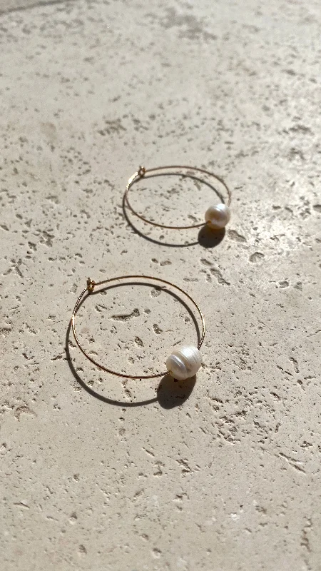 Extra Discount Simple Pearl Fine Wire Hoops - Cream/Gold